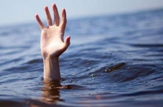 Водолазы несколько часов искали тело утонувшего в реке мужчины