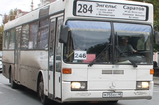 Саратовцы смогут встретить Новый год в автобусах 