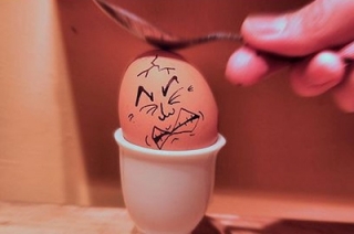 Общественников беспокоит отсутствие саратовского яйца в магазинах