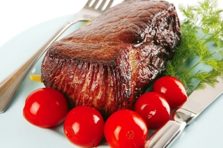Саратовстат: цены на говядину и помидоры ниже среднероссийских