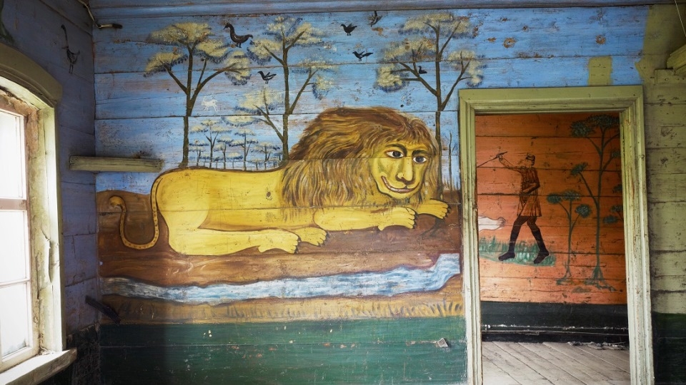 Блогер Илья Варламов призвал собрать средства на ремонт фасада Дома со львом