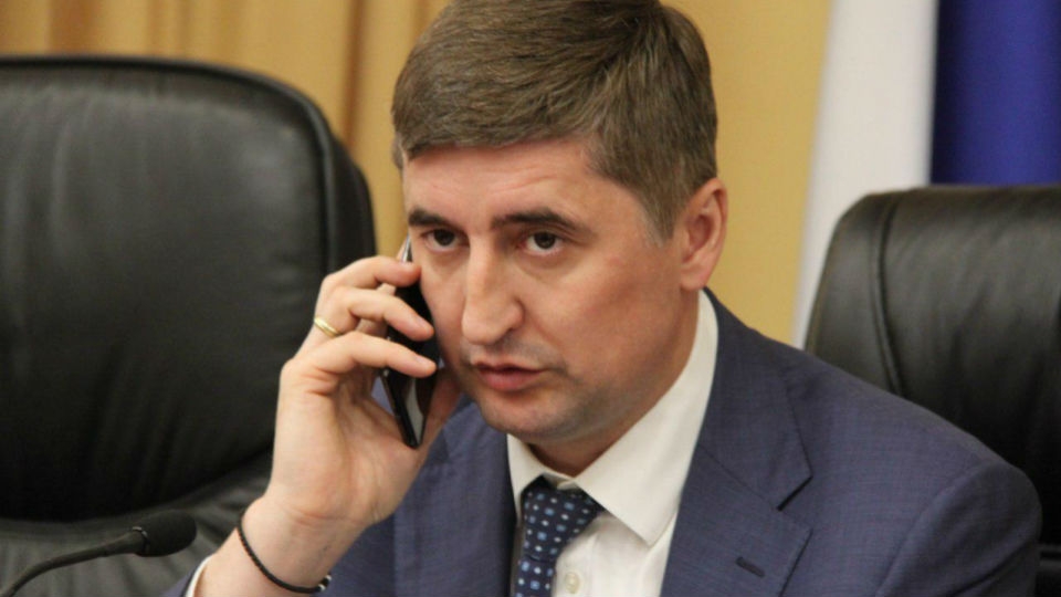 СМИ: Сергей Филипенко уволил возможного участника конфликта на Волжской
