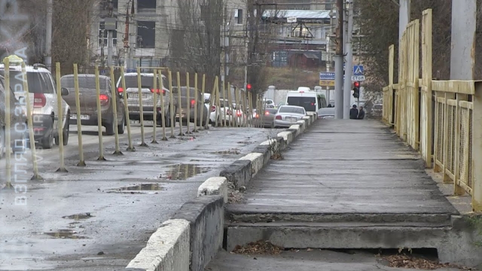 Трофимовский мост в Саратове закрыли на реконструкцию