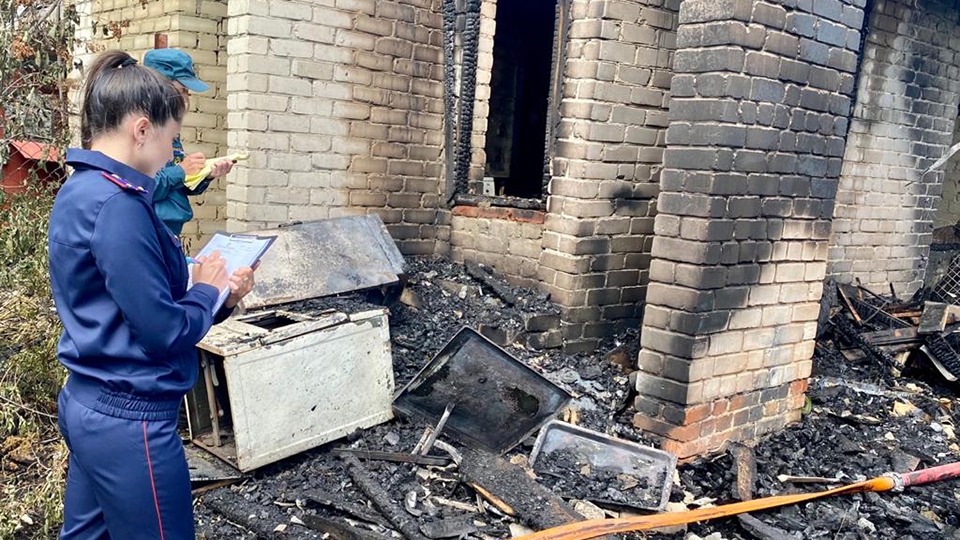 Пожар на даче в Широком Буераке унес жизнь молодого мужчины