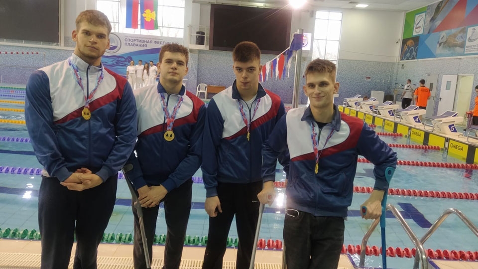 Саратовские пловцы выиграли семь российских медалей