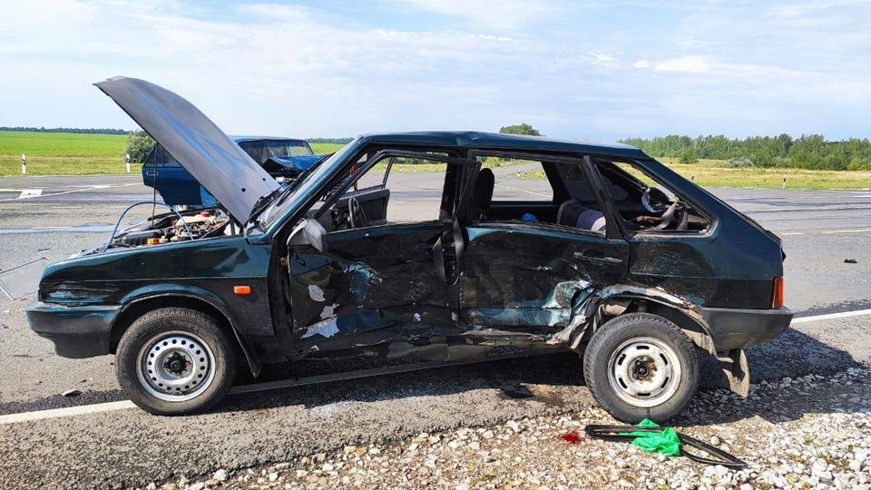 ДТП на саратовской трассе. 85-летний водитель "девятки" умер в больнице