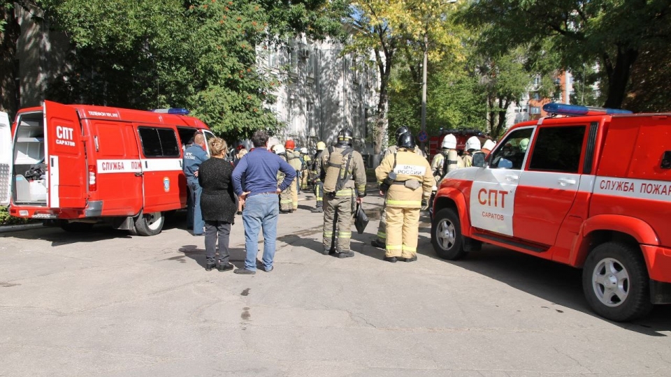 Из-за пожара в подвале эвакуировали хирургический корпус саратовской больницы