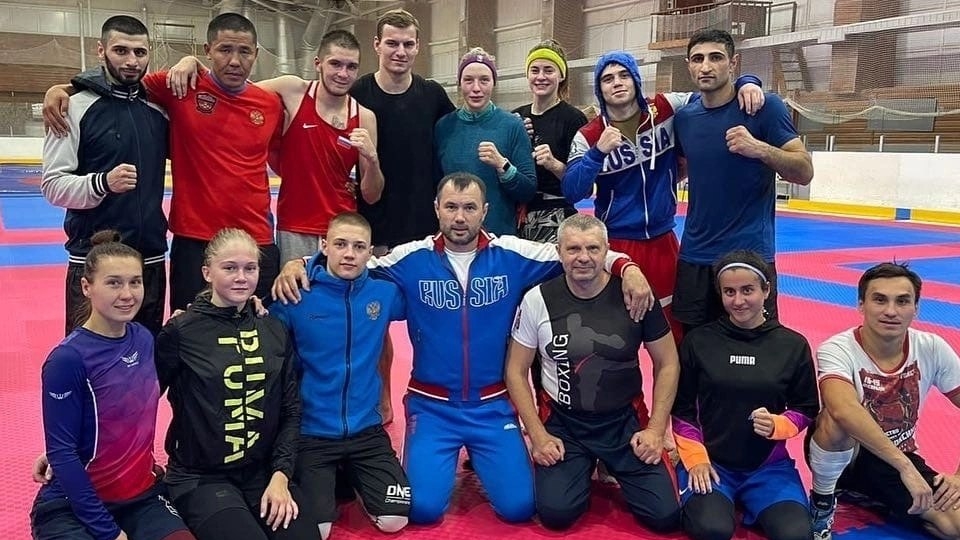 Саратовские кикбоксеры выиграли 15 медалей