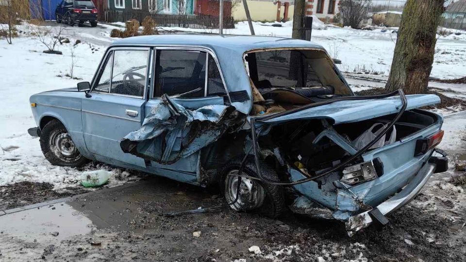 В столкновении двух отечественных авто пострадал пассажир 