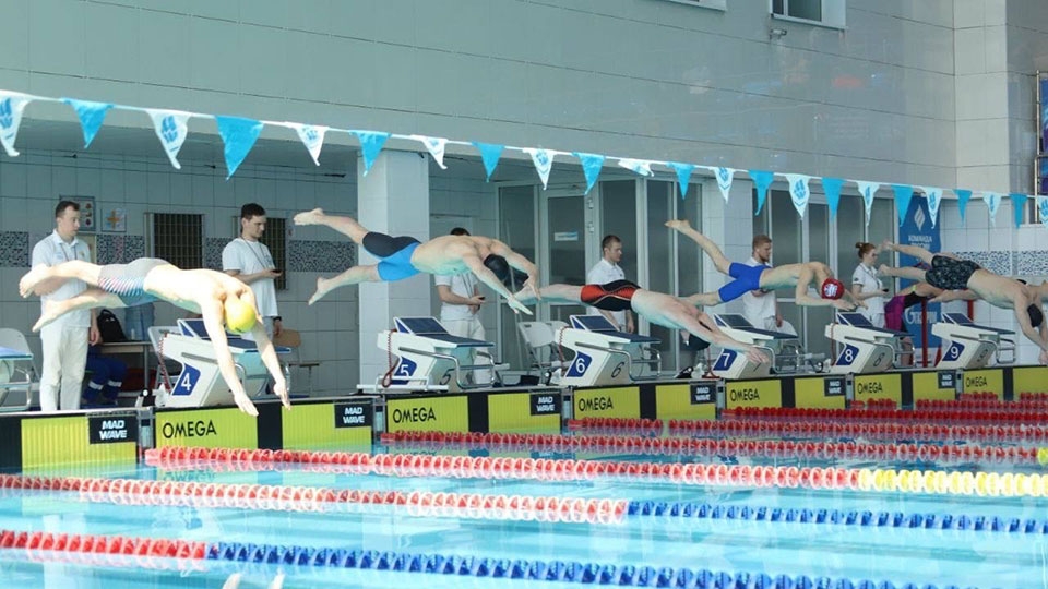 Саратовские пловцы-сурдлимпийцы выиграли 43 медали чемпионата России