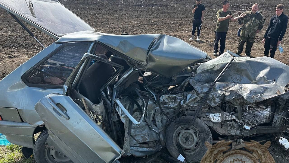 На саратовской трассе в столкновении с дорогим кроссовером погиб водитель 