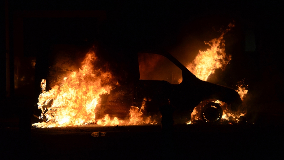 В Балакове из-за замыкания сгорел корейский внедорожник