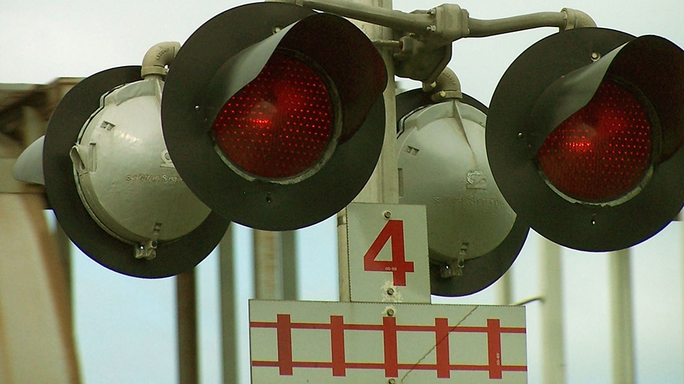 В Саратове шесть раз закроют железнодорожный переезд