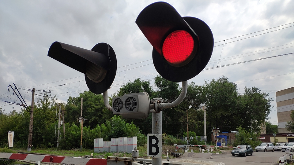 В Саратовской области за девять дней мая закроют четыре железнодорожных переезда