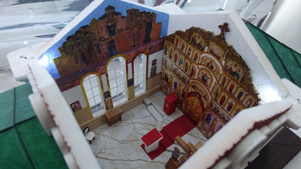 Заключенный три месяца создавал макет храма из саратовской колонии