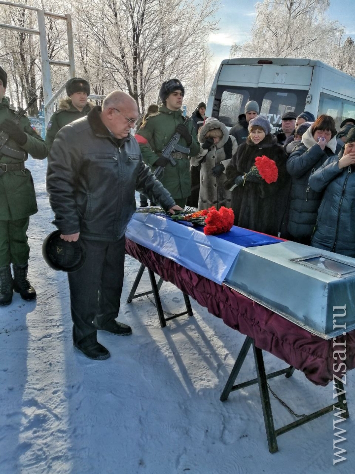 Списки погибших сво апрель. Похороны военнослужащего. Прощание с погибшими в сво. В Пскове простились с военнослужащими.