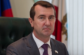 Родители больного ребенка и министр не могли полдня найти главврача ЦРБ Родители больного ребенка и министр не могли полдня найти главврача ЦРБ