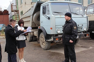 Арестовано имущество семейной фирмы Василия Синичкина