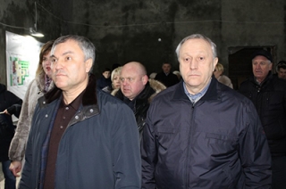 Вячеслав Володин остался недоволен строительством драмтеатра в Балашове Вячеслав Володин остался недоволен строительством драмтеатра в Балашове