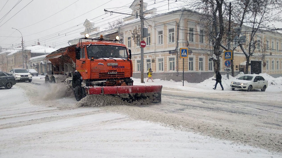 Дорога на балансе администрации. Снегопад в Саратове. Маркс Саратовская область снегопад сегодня.