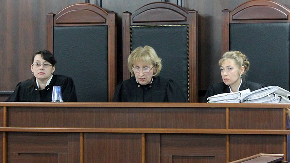 Судьи саратовского областного суда