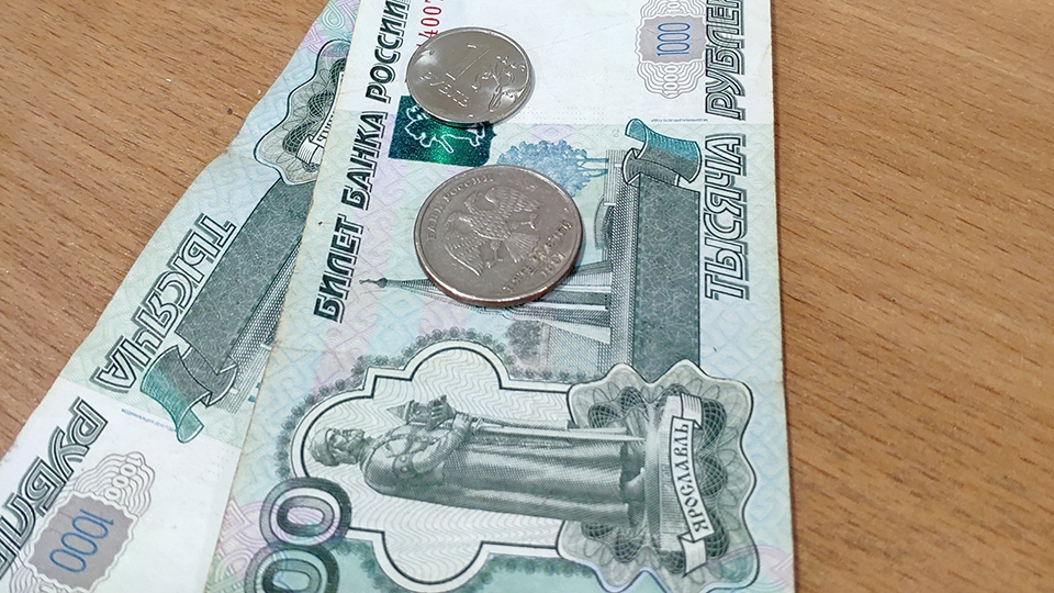 Преподаватель саратовского училища пойман на взятке за написание ...