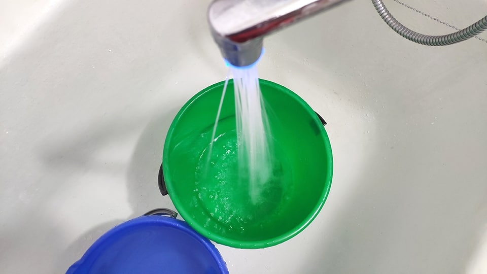 За отключения теперь отвечает Саратовводоканал. Телефоны для жалоб ...